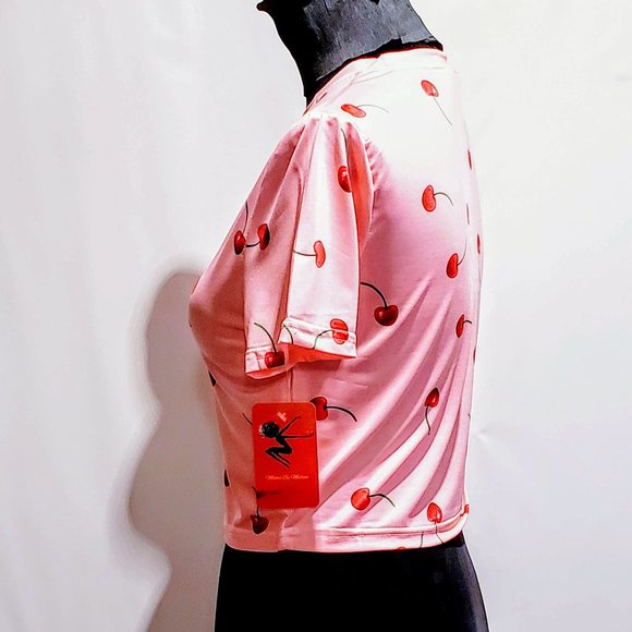 🍒Cherry Print Fitted Crop Tee size L🍒 - Picture 3 of 8
